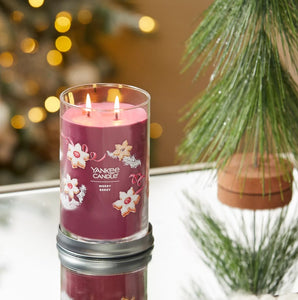 Yankee Signature Tumbler Candle - Large - Merry Berry