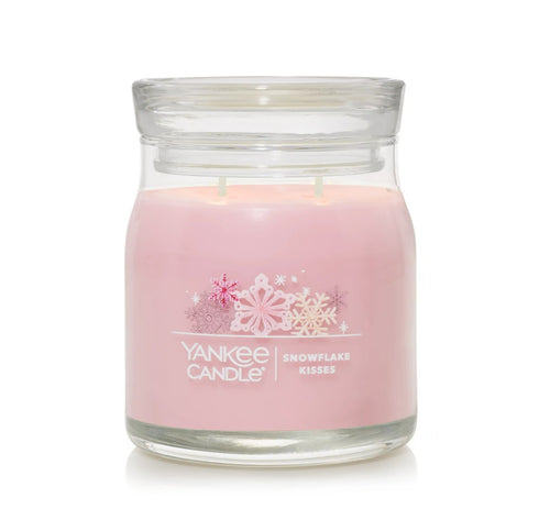 Yankee Signature Jar Candle - Medium - Snowflake Kisses