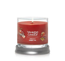 Yankee Signature Tumbler Candle - Small - Apple & Sweet Fig