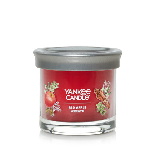 Yankee Signature Tumbler Candle - Small - Red Apple Wreath