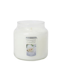 Yankee Classic Jar Candle - Medium - Wedding Day